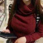 奇襲痴漢】歩くわいせつ物！ロリ巨乳J〇にお仕置きしたら助けを呼ばれそうになり逃走！