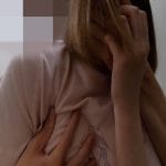 エレベーターで襲って怯える女の子