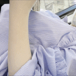 電車お触り25 マンガ読んでた清楚な超可愛いコのおっぱいと生マ◯いただいちゃいました。。